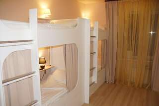 Гостиница Зеленая лампа Владивосток Спальное место на двухъярусной кровати в общем номере для женщин-4